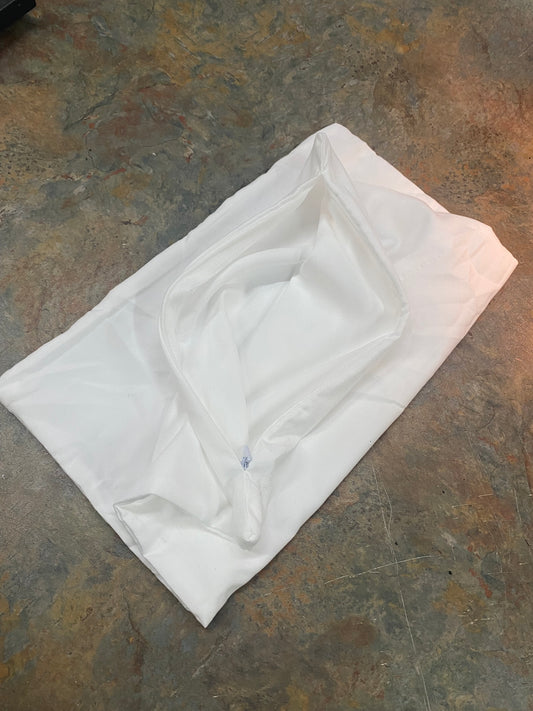 Extra inner media bag with zipper